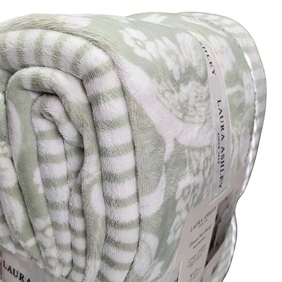 Laura‎ Ashley King Plush Blanket Reversible Floral Stripe Sage Ivory Shabby Chic - Picture 15 of 16